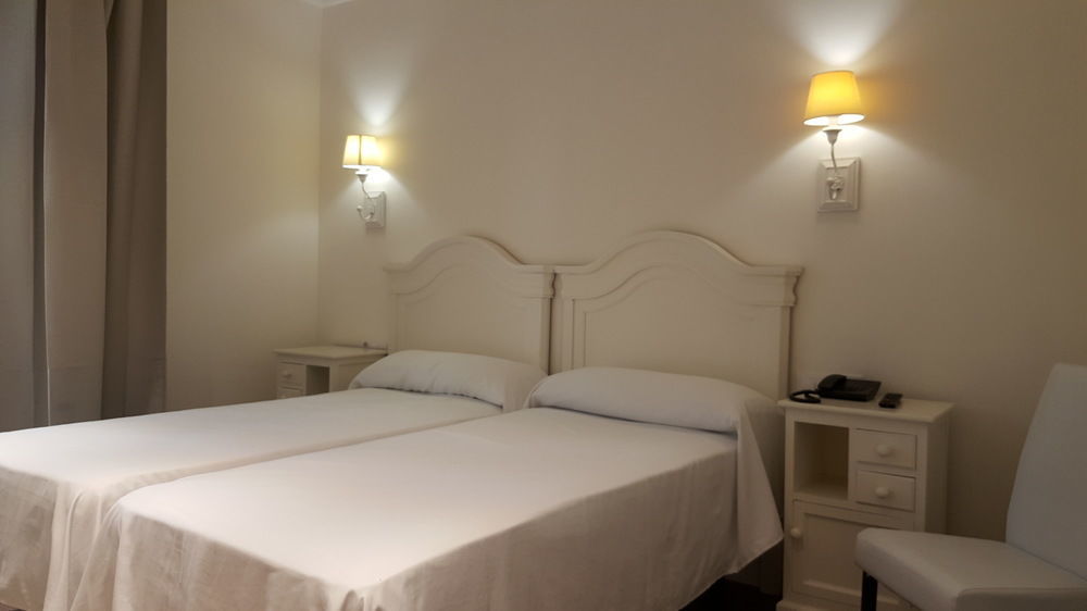 Apartamentos Mr La Racona Santa Llucia Ngoại thất bức ảnh