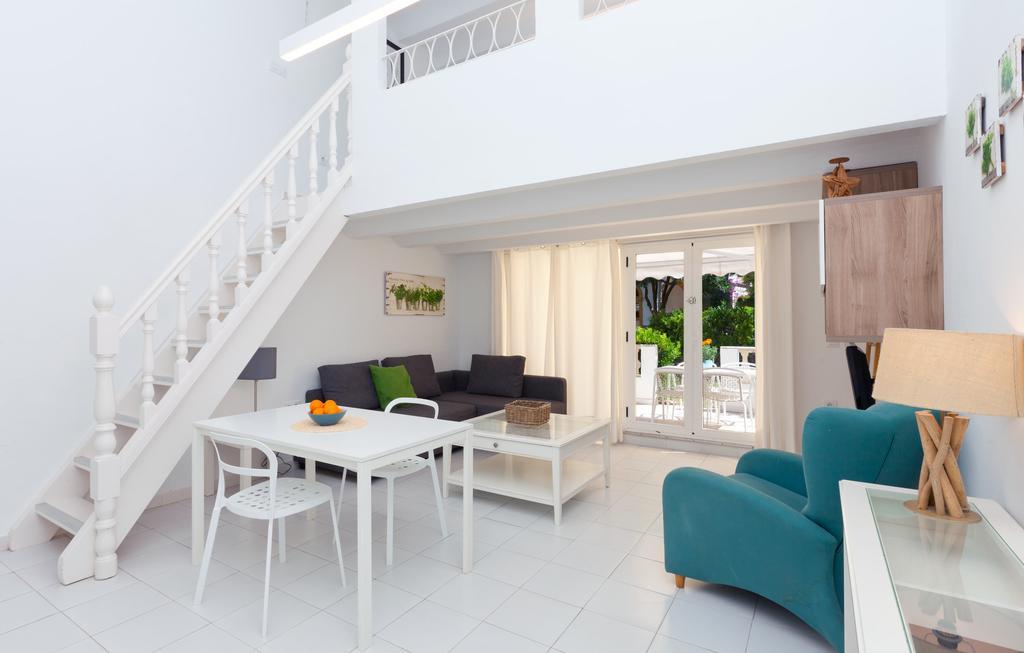 Apartamentos Mr La Racona Santa Llucia Ngoại thất bức ảnh