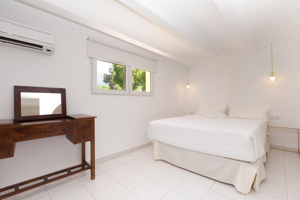 Apartamentos Mr La Racona Santa Llucia Ngoại thất bức ảnh